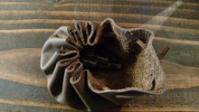 Load image into Gallery viewer, small leather pouch coin purse